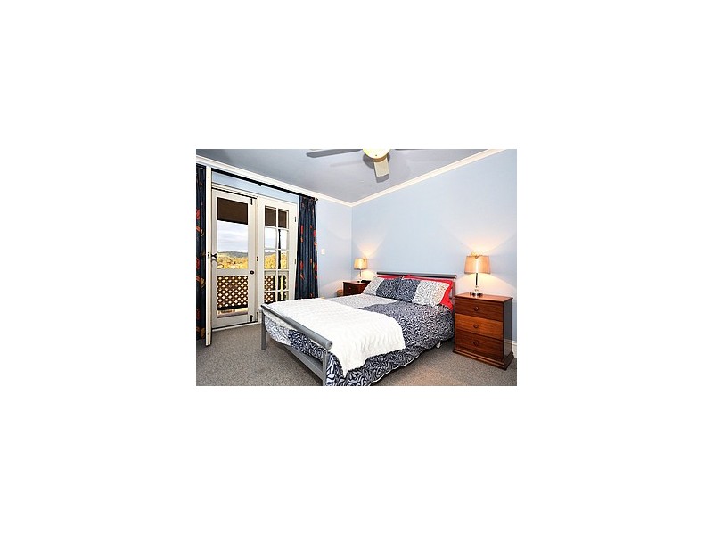 7 Goldfinch Place, Flagstaff Hill SA 5159