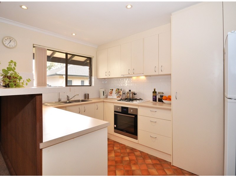 20 Ernest Crescent, Happy Valley SA 5159