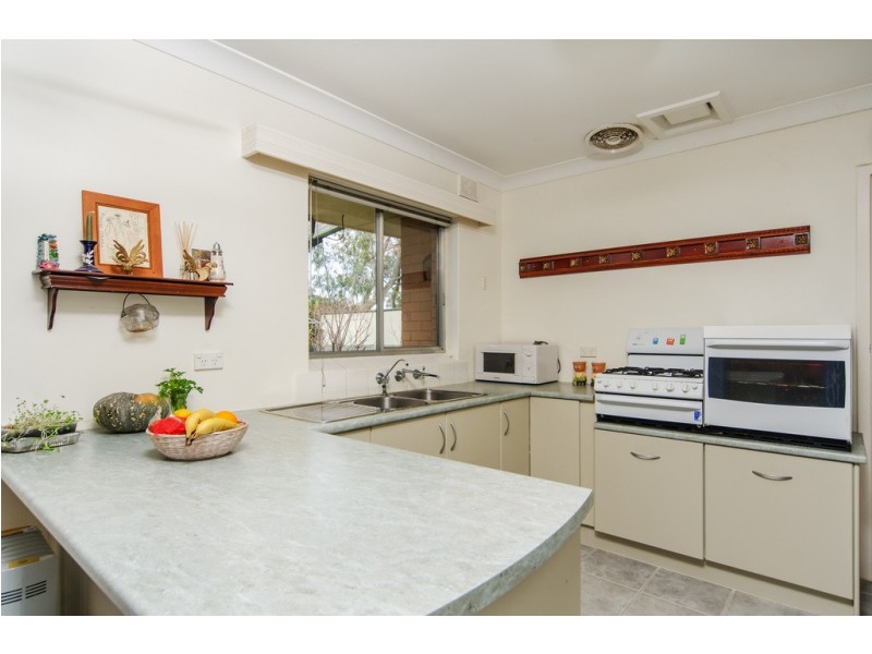 10 Susan Road, Hackham SA 5163