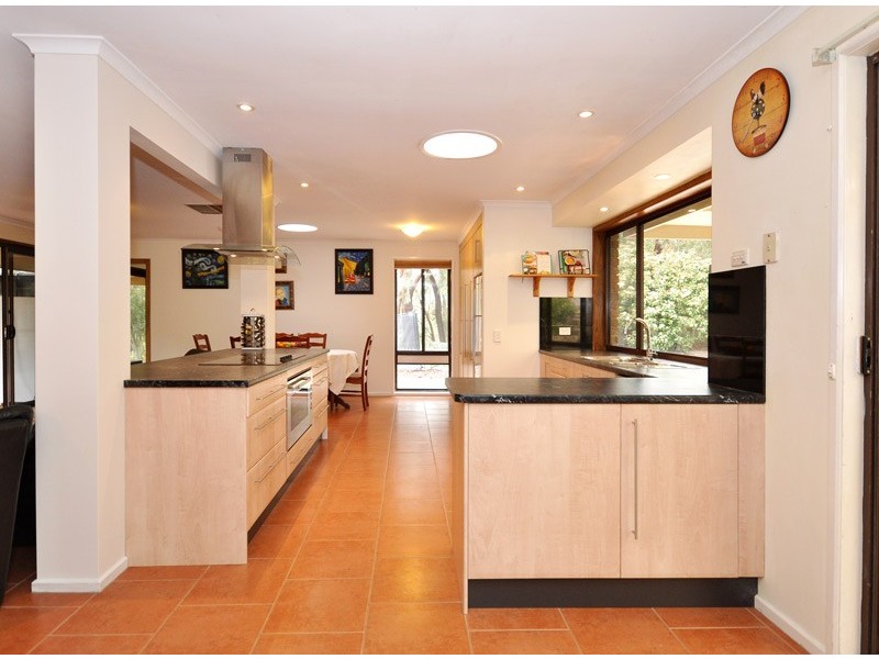 7 Redbank Close, Happy Valley SA 5159