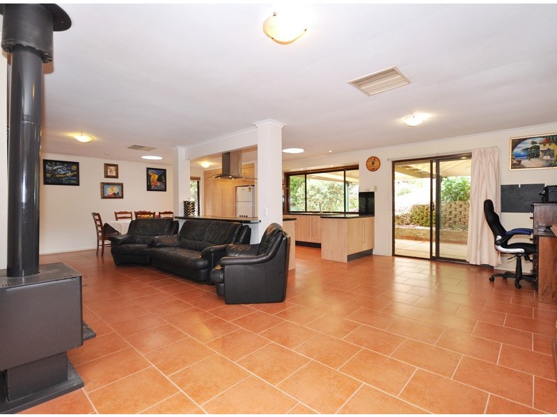 7 Redbank Close, Happy Valley SA 5159