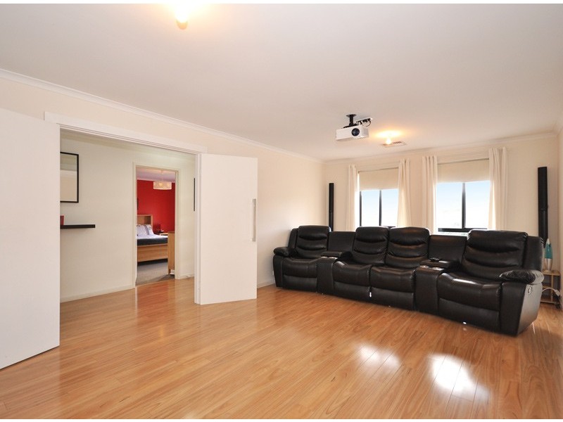 16 Cairns Way, Seaford Rise SA 5169