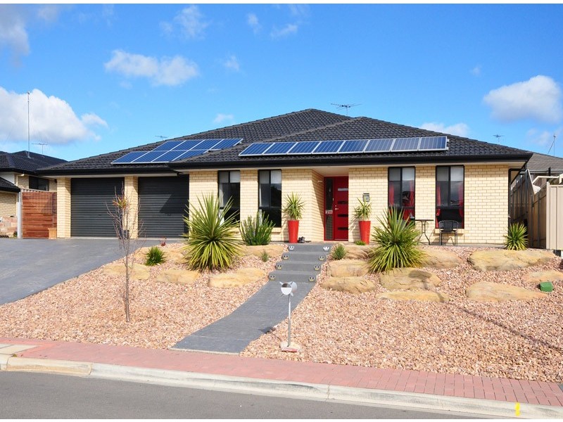 16 Cairns Way, Seaford Rise SA 5169