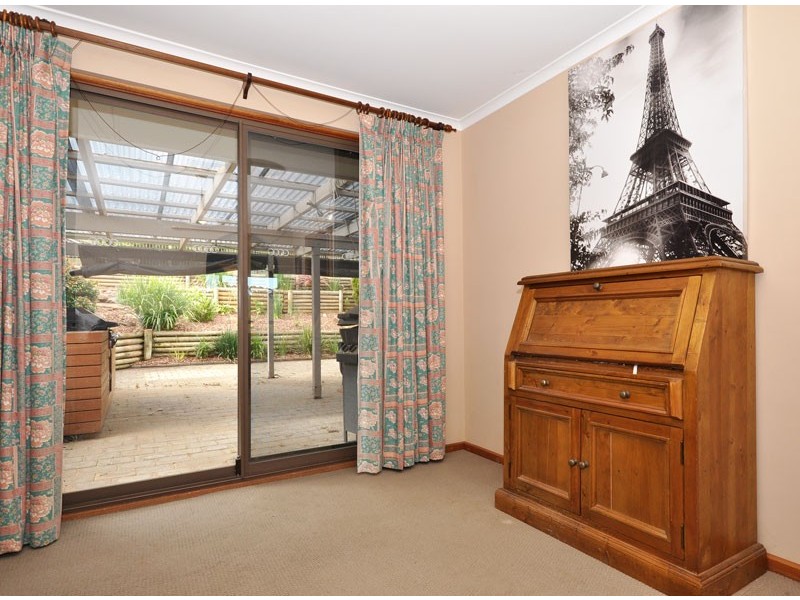 25 Banksia Road, Aberfoyle Park SA 5159