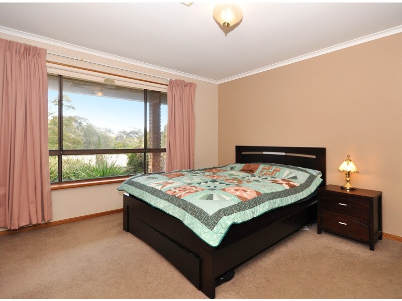 25 Banksia Road, Aberfoyle Park SA 5159