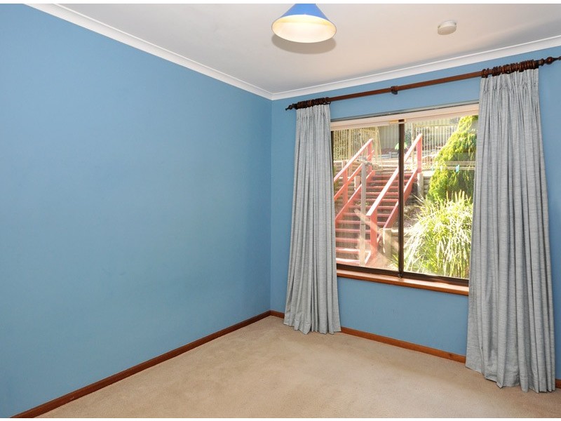 25 Banksia Road, Aberfoyle Park SA 5159
