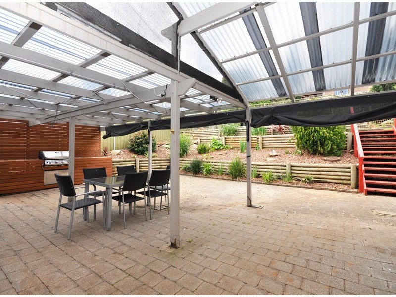 25 Banksia Road, Aberfoyle Park SA 5159