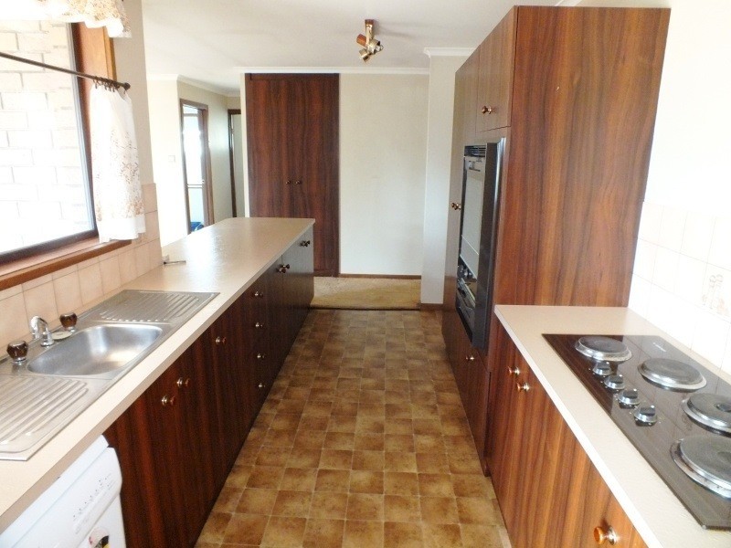 21 Kimberly Way, Happy Valley SA 5159