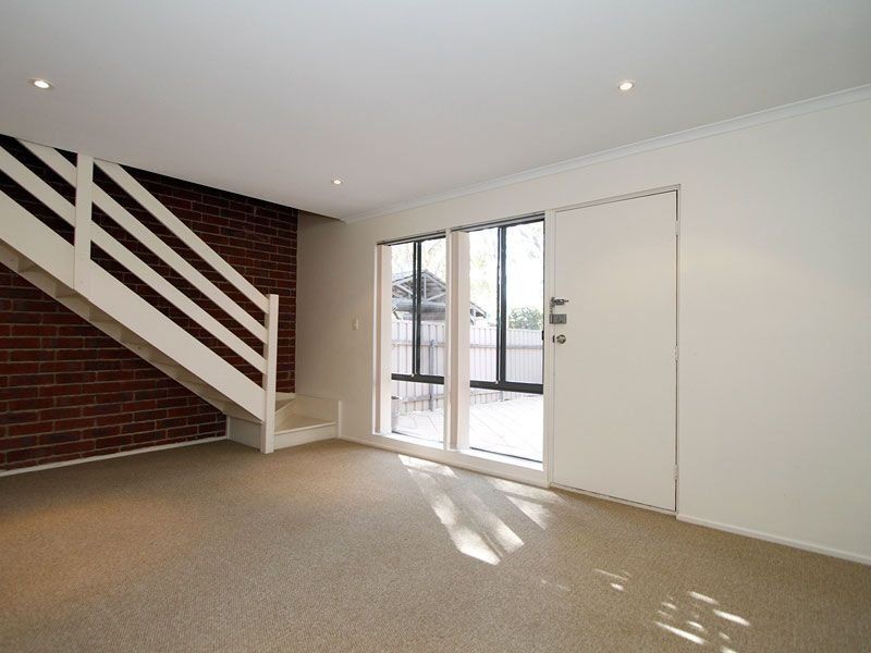 52B Sunnymeade Drive, Aberfoyle Park SA 5159