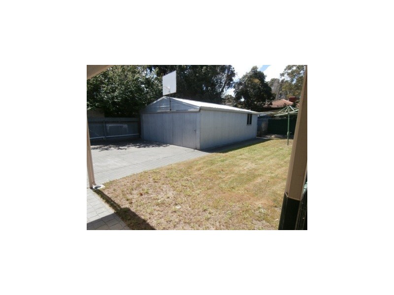 27 Regency Road, Happy Valley SA 5159