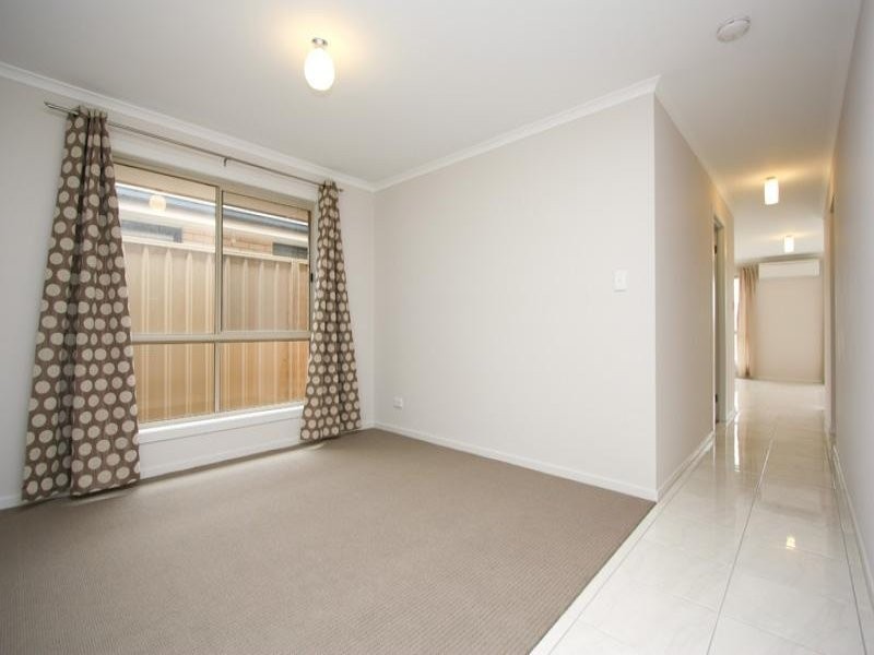 4 Flare Road, Seaford Meadows SA 5169