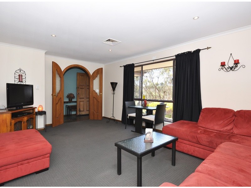 126 Broadmeadow Drive, Flagstaff Hill SA 5159