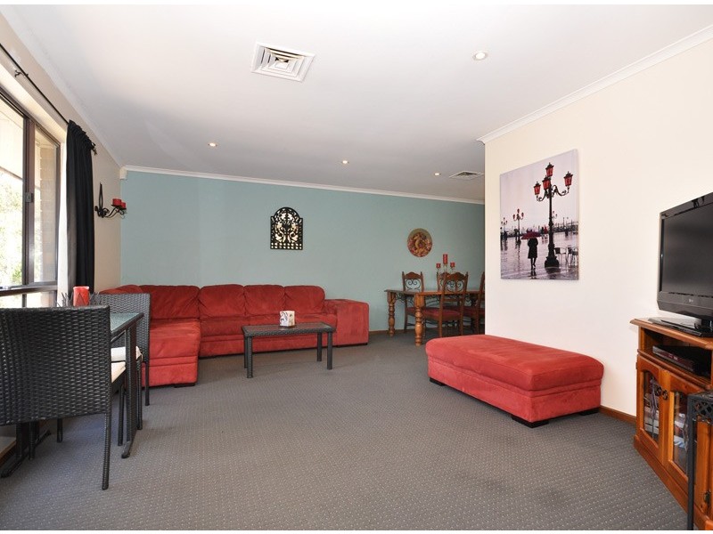 126 Broadmeadow Drive, Flagstaff Hill SA 5159