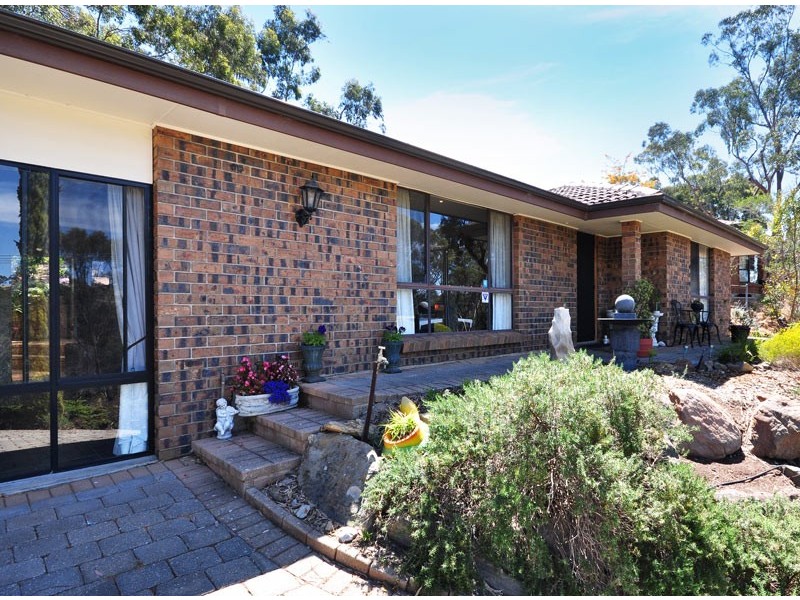 126 Broadmeadow Drive, Flagstaff Hill SA 5159
