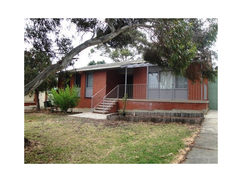 11 Itala Crescent, Hackham West SA 5163