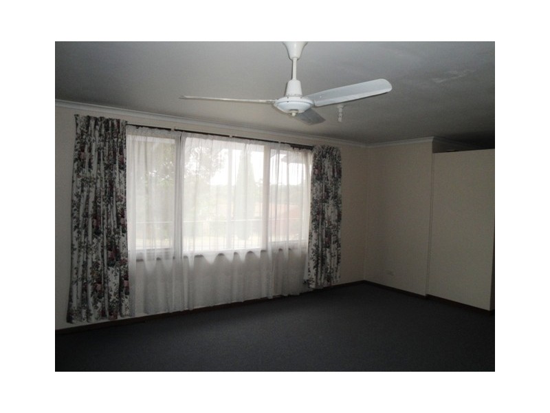 11 Itala Crescent, Hackham West SA 5163