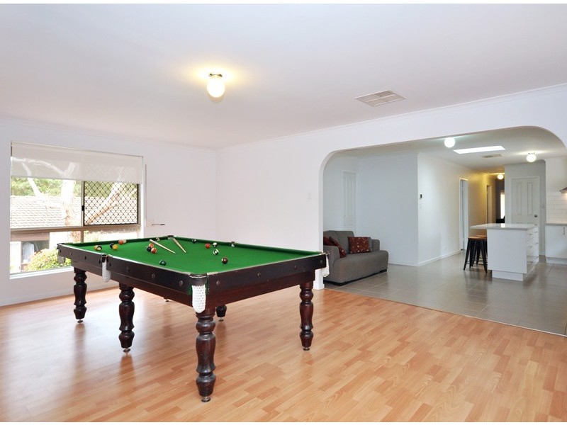 3 Horseshoe Drive, Aberfoyle Park SA 5159