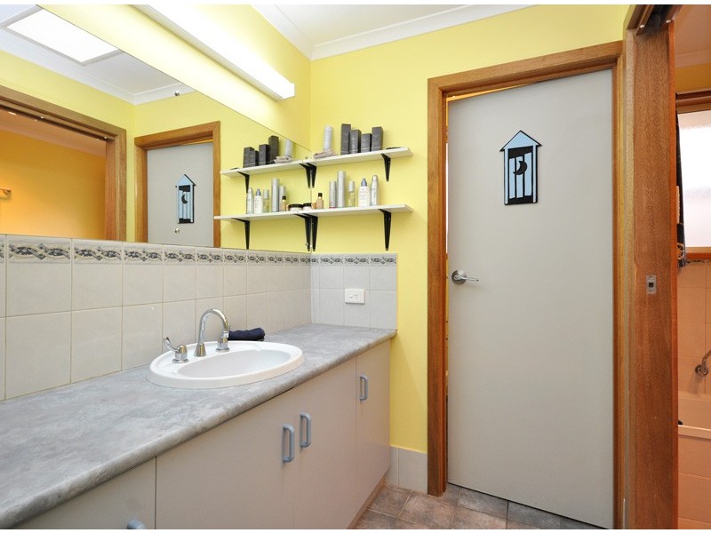 4 Doley Place, Happy Valley SA 5159