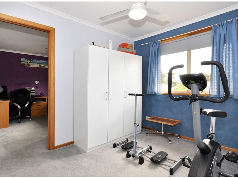 4 Doley Place, Happy Valley SA 5159