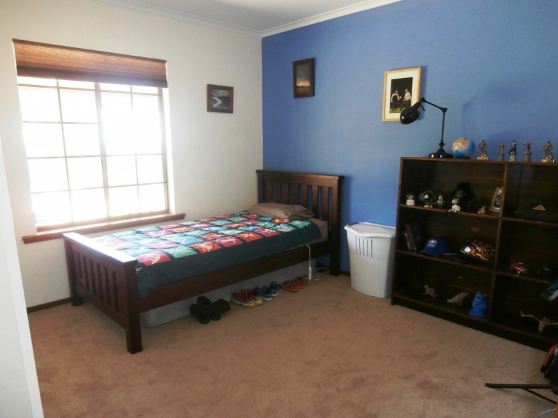 6 Nicolle Court, Happy Valley SA 5159