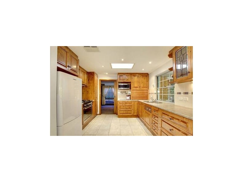 10 Shiraz Court, Aberfoyle Park SA 5159