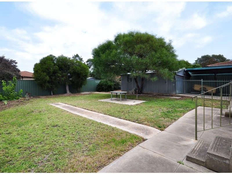 12 Quentin Street, Morphett Vale SA 5162