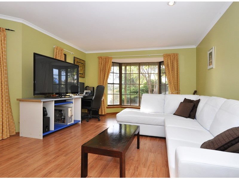 1 / 38 Summerford Road, Aberfoyle Park SA 5159