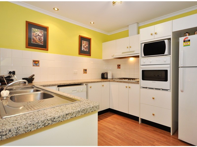 1 / 38 Summerford Road, Aberfoyle Park SA 5159