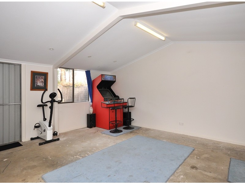 1 / 38 Summerford Road, Aberfoyle Park SA 5159