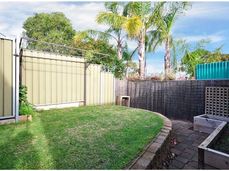 1 / 38 Summerford Road, Aberfoyle Park SA 5159