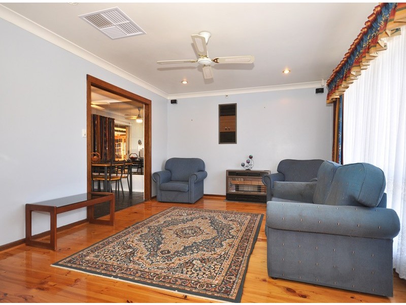 15 Pedro Avenue, Morphett Vale SA 5162