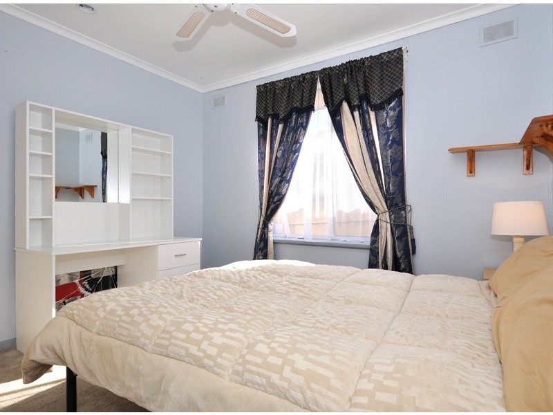 15 Pedro Avenue, Morphett Vale SA 5162