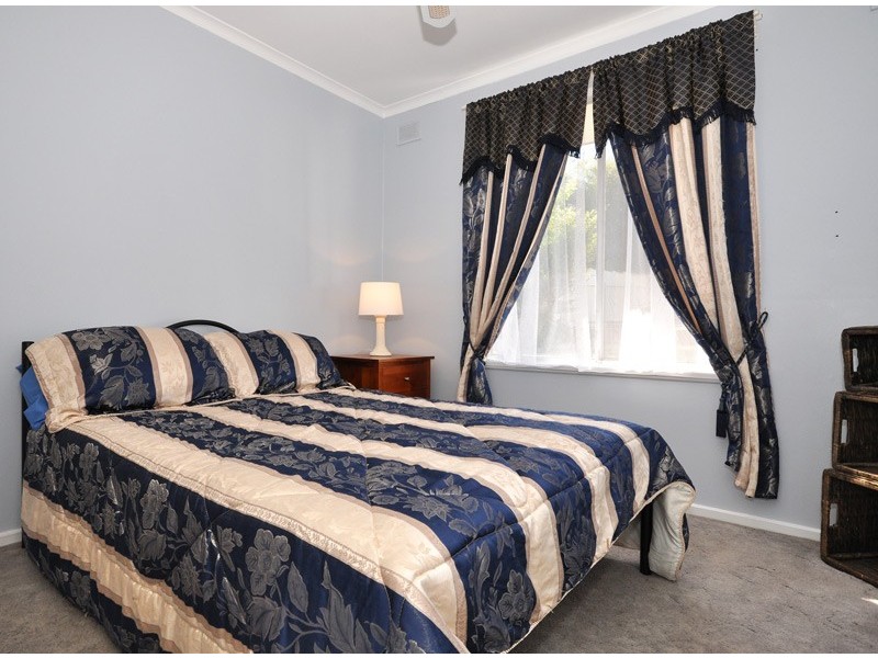 15 Pedro Avenue, Morphett Vale SA 5162