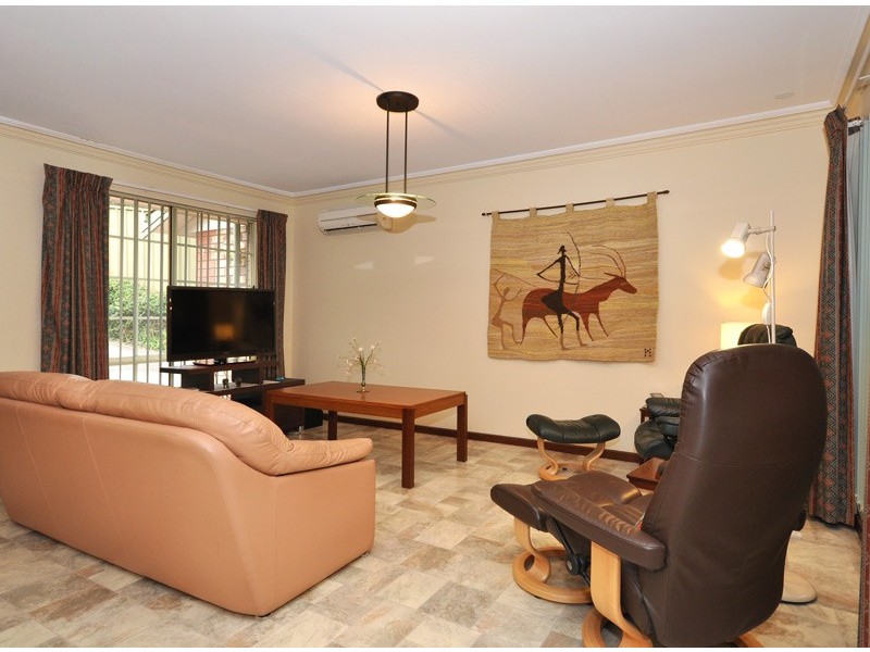 Unit1, 6 Greenleaf Court, Aberfoyle Park SA 5159