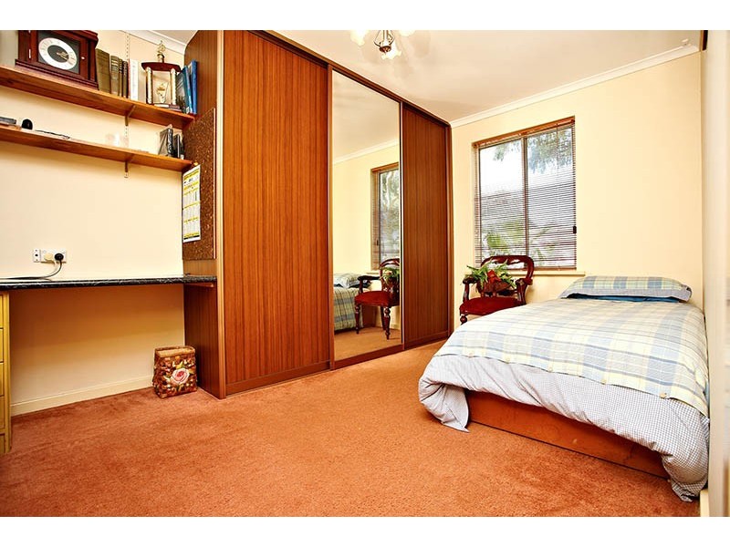 26 Candover Crescent, Huntfield Heights SA 5163