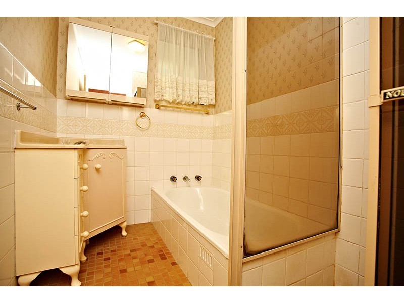 26 Candover Crescent, Huntfield Heights SA 5163