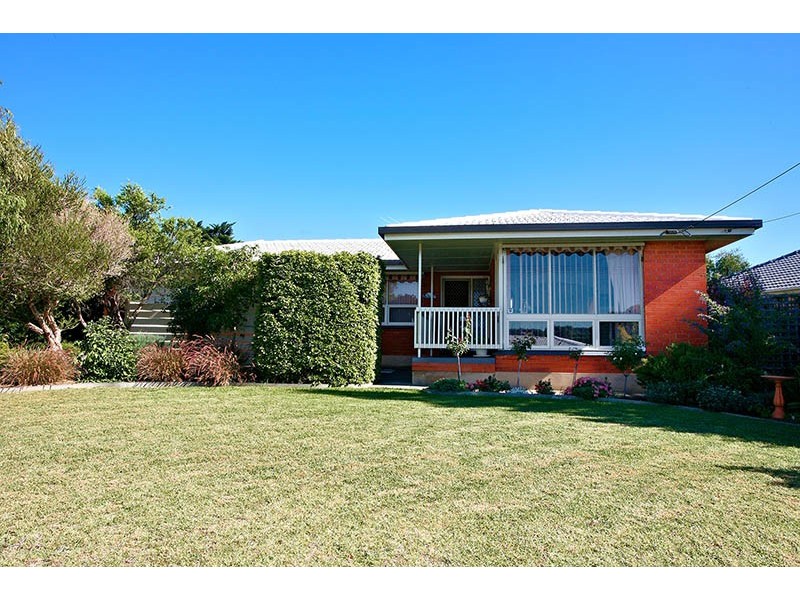 5 Valleyview Crescent, Hackham West SA 5163