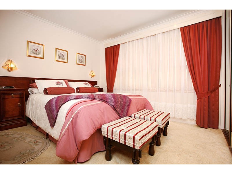 5 Valleyview Crescent, Hackham West SA 5163