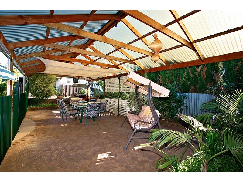 5 Valleyview Crescent, Hackham West SA 5163