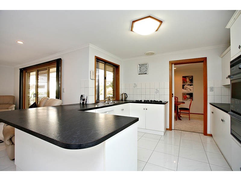 29 Jagger Crescent, Woodcroft SA 5162