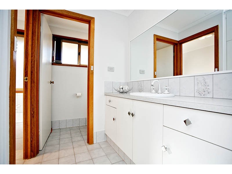 29 Jagger Crescent, Woodcroft SA 5162