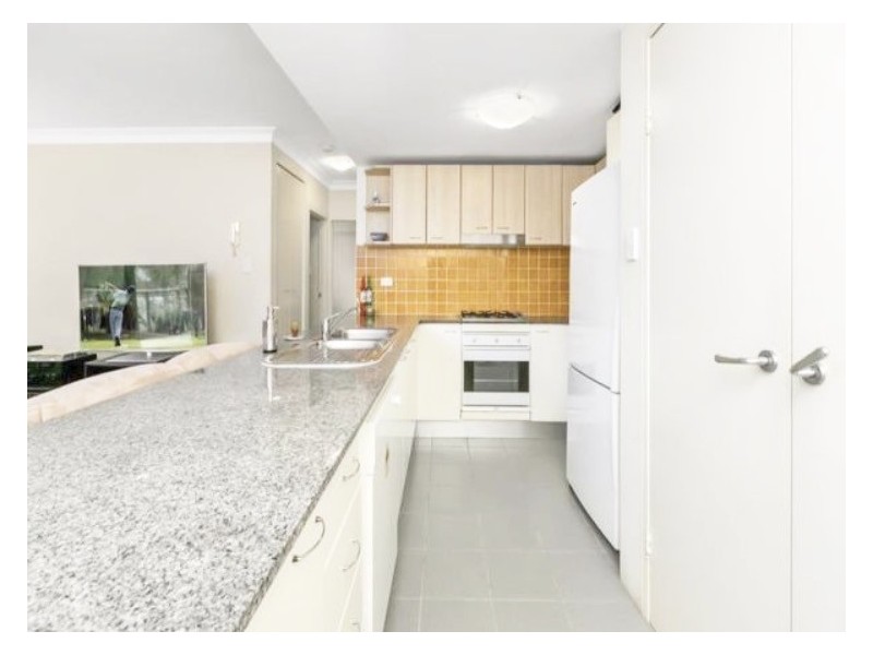 10/2-4 Francis Street, Dee Why NSW 2099