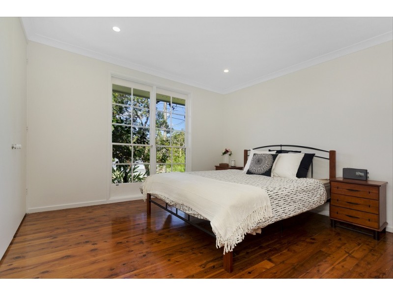 2 Shamrock Parade, Killarney Heights NSW 2087