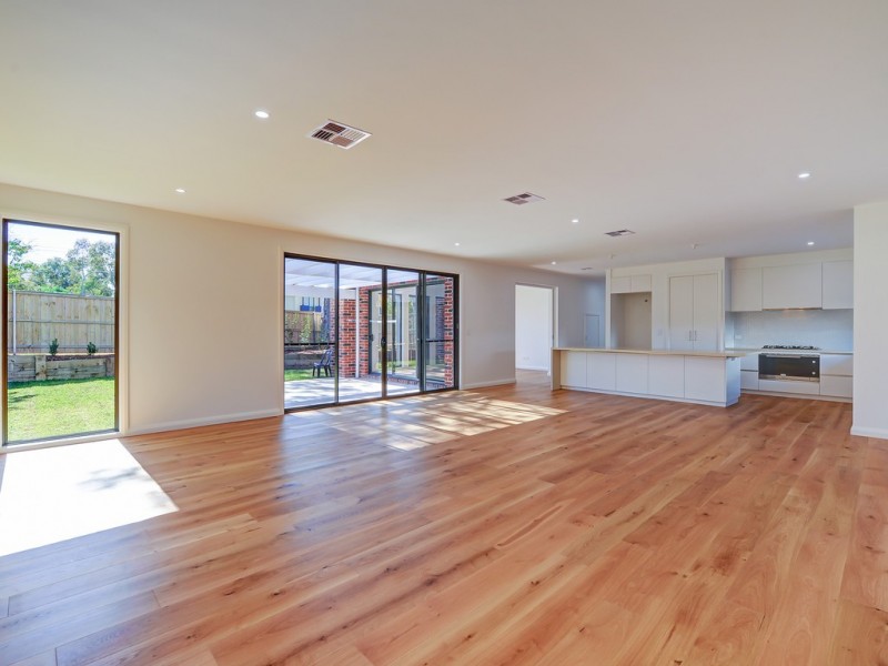 2 Anoushka Place (off Perentie Rd), Belrose NSW 2085