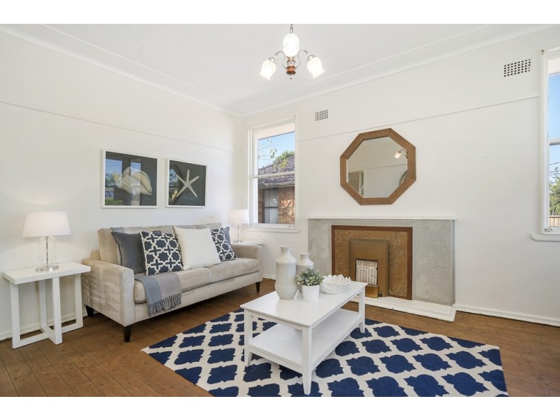 72 Warringah Road, Narraweena NSW 2099