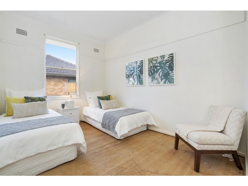 72 Warringah Road, Narraweena NSW 2099