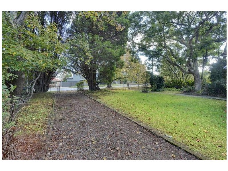 76 Prince Charles Road, Frenchs Forest NSW 2086