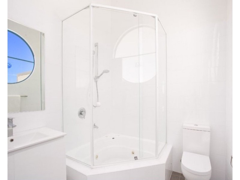 6/10 Waterloo Street, Narrabeen NSW 2101