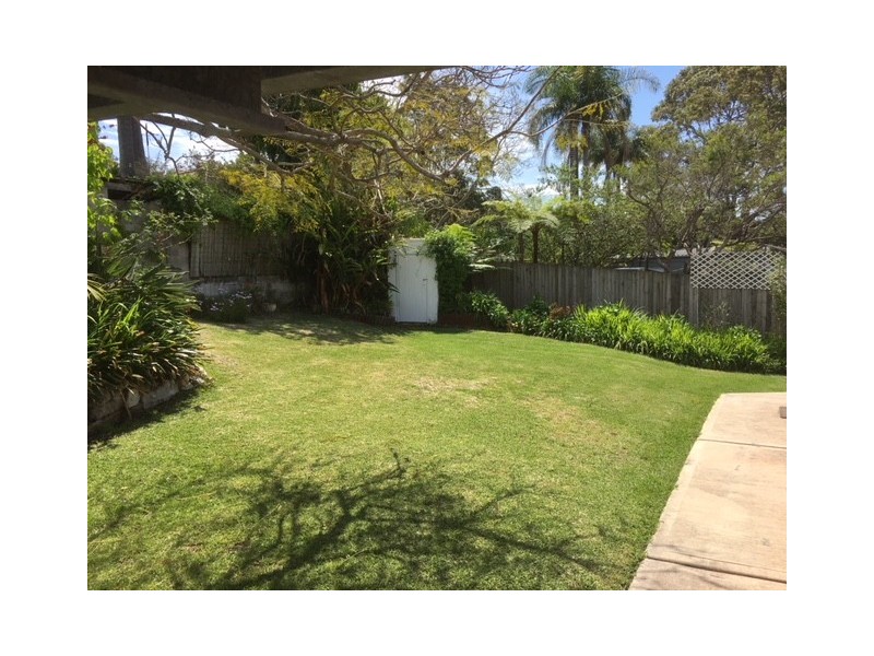 23 Oxford Falls Road, Beacon Hill NSW 2100