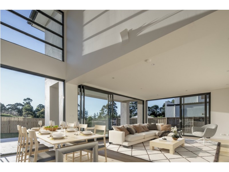 8 St Columbans Green, Turramurra NSW 2074